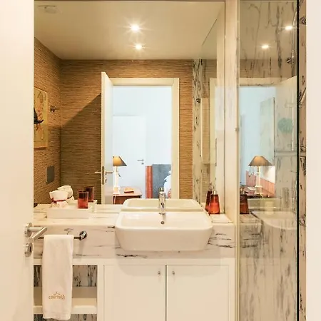 Luxurious, Private Garden And Heated Swimming Pool By Courtesy Morning Apartment