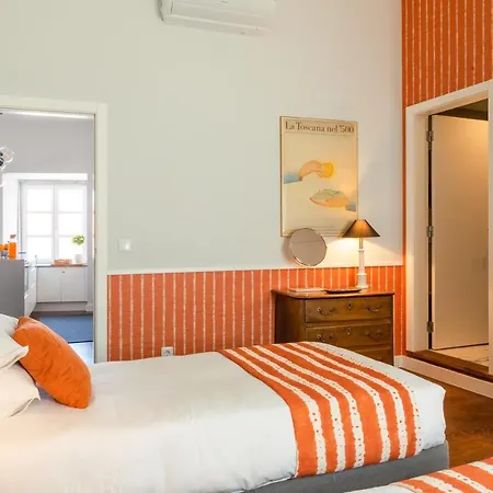 Luxurious, Private Garden And Heated Swimming Pool By Courtesy Morning Appartement *