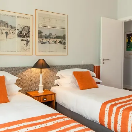 Apartment Luxurious, Private Garden And Heated Swimming Pool By Courtesy Morning