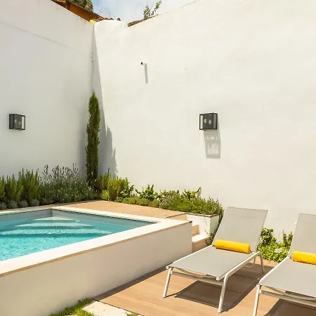 Apartment Luxurious, Private Garden And Heated Swimming Pool By Courtesy Morning Lisbon