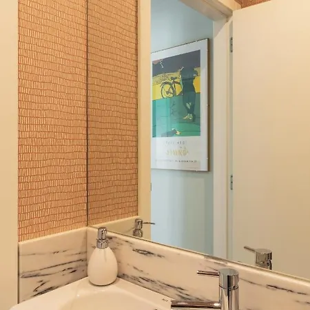 Appartement Luxurious, Private Garden And Heated Swimming Pool By Courtesy Morning
